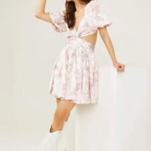 Altar’d State Cut Out Puff Sleeve Dress